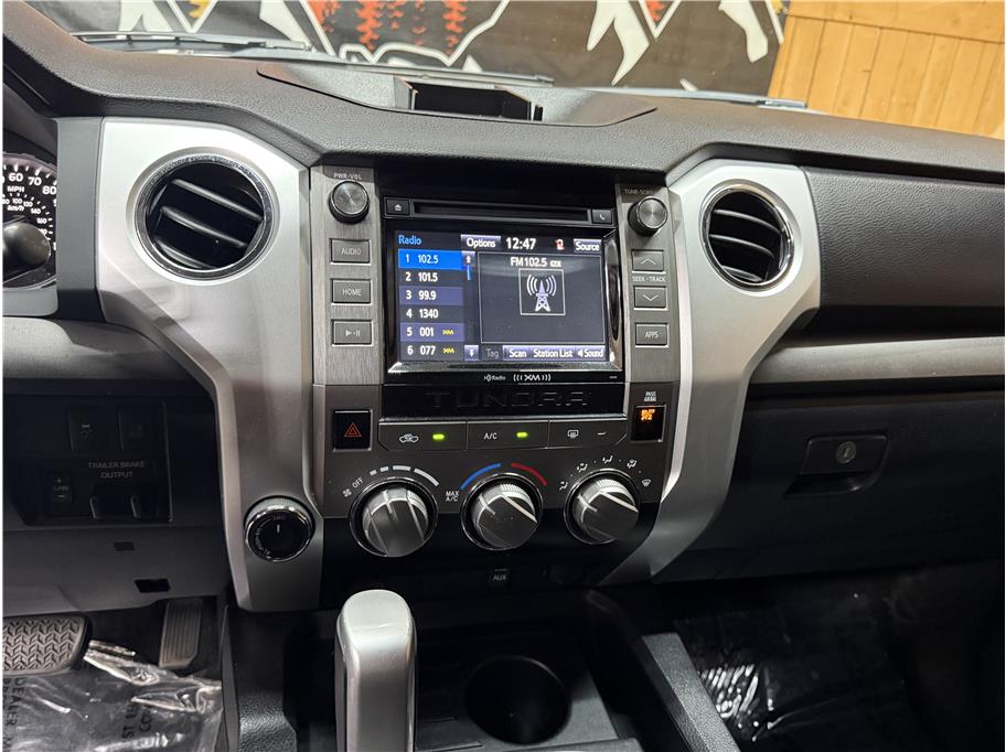 2019 Toyota Tundra SR5 - Photo 22