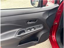 2024 Nissan Versa SV Sedan 4D Thumbnail 7