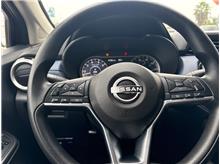 2024 Nissan Versa SV Sedan 4D Thumbnail 9