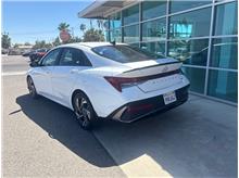 2025 Hyundai Elantra Hybrid SEL Sport HEV Sedan 4D Thumbnail 4