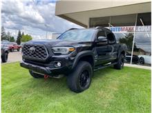 2020 Toyota Tacoma Double Cab TRD Off-Road Pickup 4D 5 ft