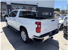 2023 Chevrolet Silverado 1500 Crew Cab LTZ Pickup 4D 5 3/4 ft Thumbnail 11