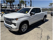 2023 Chevrolet Silverado 1500 Crew Cab LTZ Pickup 4D 5 3/4 ft Thumbnail 3
