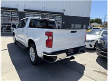 2023 Chevrolet Silverado 1500 Crew Cab LTZ Pickup 4D 5 3/4 ft Thumbnail 4