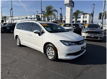 2021 Chrysler Voyager LXi Minivan 4D