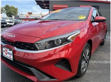 2024 Kia Forte LXS Sedan 4D Thumbnail 11