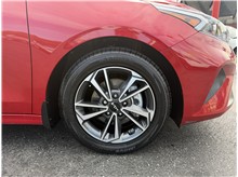 2024 Kia Forte LXS Sedan 4D Thumbnail 9