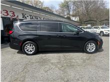 2022 Chrysler Pacifica Touring L Van 4D Thumbnail 5