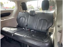 2022 Chrysler Pacifica Touring L Van 4D Thumbnail 9