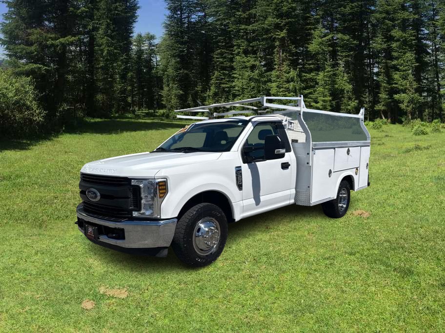2019 Ford F350 Super Duty Regular Cab & Chassis XL Cab & Chassis 2D