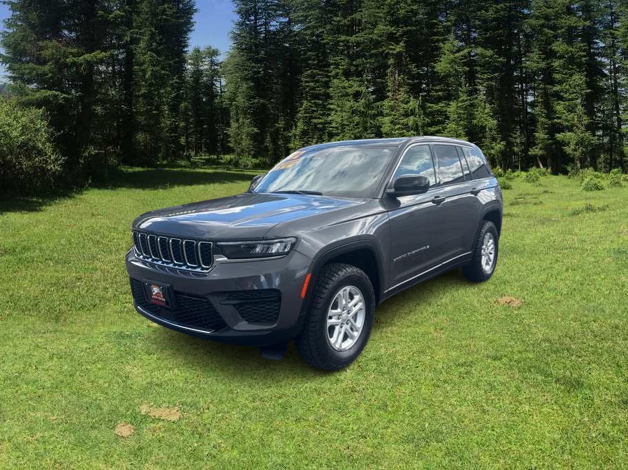 2022 Jeep Grand Cherokee All New Laredo Sport Utility 4D