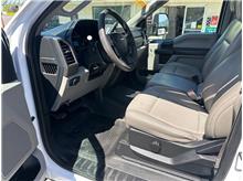 2019 Ford F350 Super Duty Regular Cab & Chassis XL Cab & Chassis 2D Thumbnail 9