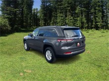 2022 Jeep Grand Cherokee All New Laredo Sport Utility 4D Thumbnail 3