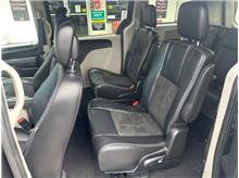2019 Dodge Grand Caravan Passenger SXT Minivan 4D Thumbnail 10