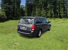 2019 Dodge Grand Caravan Passenger SXT Minivan 4D Thumbnail 5