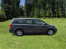 2019 Dodge Grand Caravan Passenger SXT Minivan 4D Thumbnail 6