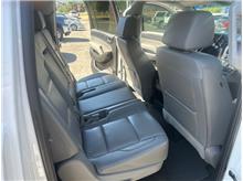 2018 Chevrolet Suburban LT Sport Utility 4D Thumbnail 12