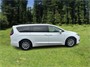 2017 Chrysler Pacifica Touring-L Minivan 4D Thumbnail 6