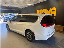 2023 Chrysler Pacifica Hybrid Touring L Van 4D Thumbnail 2