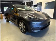 2023 Tesla Model Y Long Range Sport Utility 4D Thumbnail 2