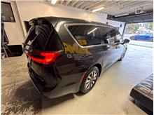 2023 Chrysler Pacifica Hybrid Touring L Van 4D Thumbnail 3