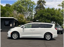 2022 Chrysler Pacifica Touring L Van 4D Thumbnail 6
