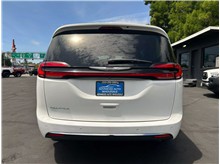 2022 Chrysler Pacifica Touring L Van 4D Thumbnail 8