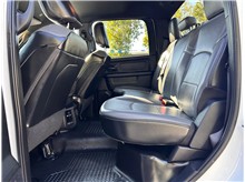 2022 Ram 3500 Crew Cab Tradesman Pickup 4D 6 1/3 ft Thumbnail 12