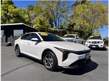 2025 Kia K4 LXS Sedan 4D