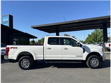 2022 Ford F250 Super Duty Crew Cab Lariat Pickup 4D 6 3/4 ft Thumbnail 6