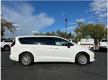 2024 Chrysler Voyager LX Van 4D Thumbnail 2