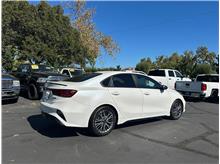 2023 Kia Forte GT-Line Sedan 4D Thumbnail 3