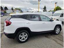 2024 GMC Terrain SLE Sport Utility 4D Thumbnail 6