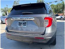 2022 Ford Explorer XLT Sport Utility 4D Thumbnail 3