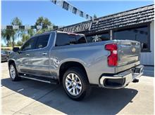 2022 Chevrolet Silverado 1500 Limited Crew Cab LTZ Pickup 4D 5 3/4 ft Thumbnail 2