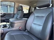2022 Chevrolet Silverado 1500 Limited Crew Cab LTZ Pickup 4D 5 3/4 ft Thumbnail 8