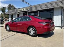 2022 Toyota Camry Hybrid LE Sedan 4D Thumbnail 2