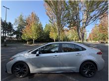 2024 Toyota Corolla XSE Sedan 4D Thumbnail 2