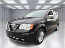 2013 Chrysler Town & Country Limited Minivan 4D