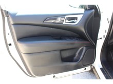 2020 Nissan Pathfinder SV Sport Utility 4D Thumbnail 12