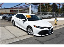 2020 Toyota Camry LE Sedan 4D Thumbnail 6