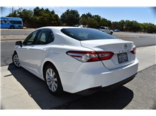 2020 Toyota Camry LE Sedan 4D Thumbnail 9