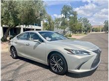 2023 Lexus ES ES 300h Sedan 4D