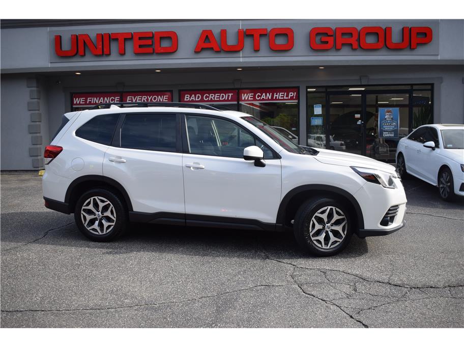 2023 Subaru Forester Premium Sport Utility 4D