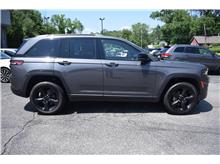 2023 Jeep Grand Cherokee Altitude Sport Utility 4D Thumbnail 4