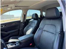 2022 Honda Civic Touring Sedan 4D Thumbnail 11