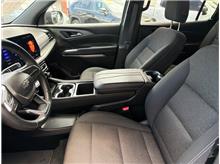 2025 Chevrolet Traverse LT Sport Utility 4D Thumbnail 9