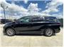 2021 Toyota Sienna LE Minivan 4D Thumbnail 6