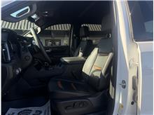 2023 GMC Sierra 1500 Crew Cab AT4 Pickup 4D 5 3/4 ft Thumbnail 12