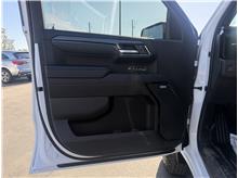 2023 GMC Sierra 1500 Crew Cab AT4 Pickup 4D 5 3/4 ft Thumbnail 9
